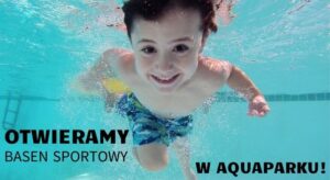 Dziecko_plywa_w_wodzie